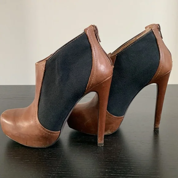 JESSICA SIMPSON distressed leather ankle bootie - Picture 4 of 16